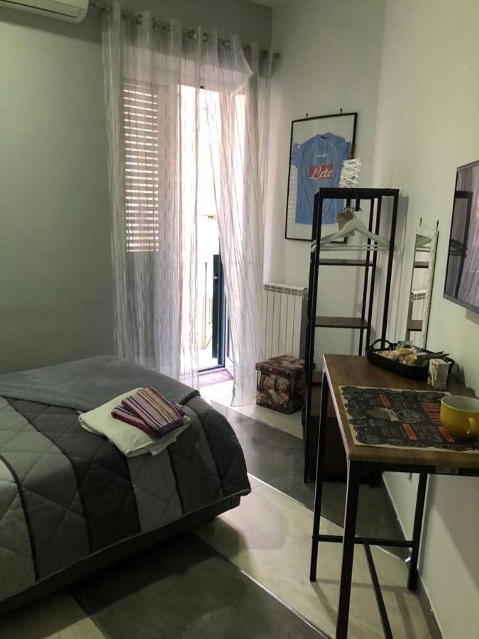 B&B Michela Napoli Eksteriør bilde